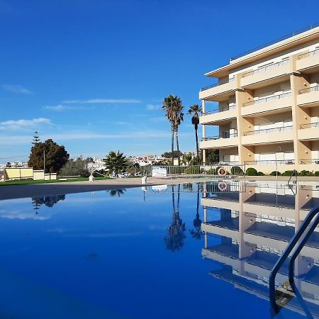 Front Beach Apartment - Quinta Da Barracuda Albufeira Exterior foto